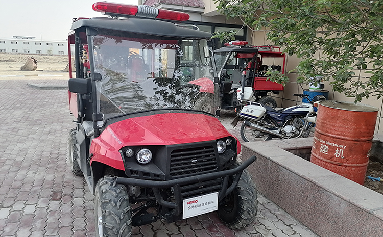 新疆四輪消防摩托車(chē).jpg